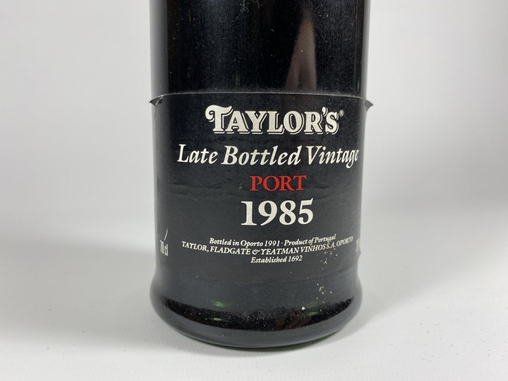 1 X 75CL BOTTLE - TAYLOR'S LATE BOTTLED 1985 VINTAGE PORT - Bild 2 aus 4
