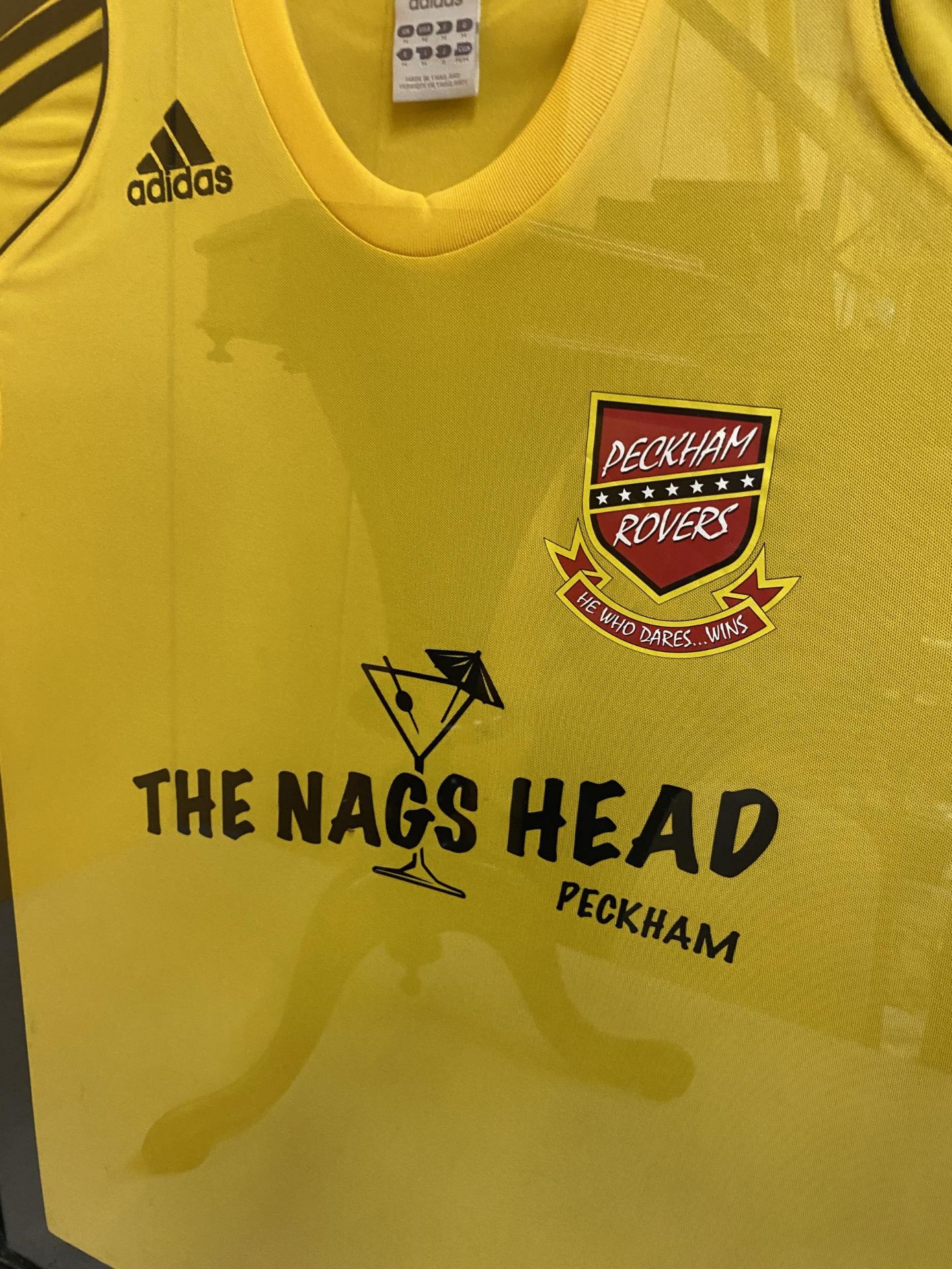 A FRAMED ADIDAS PECKHAM ROVERS 'THE NAGS HEAD' FOOTBALL SHIRT - Image 2 of 2