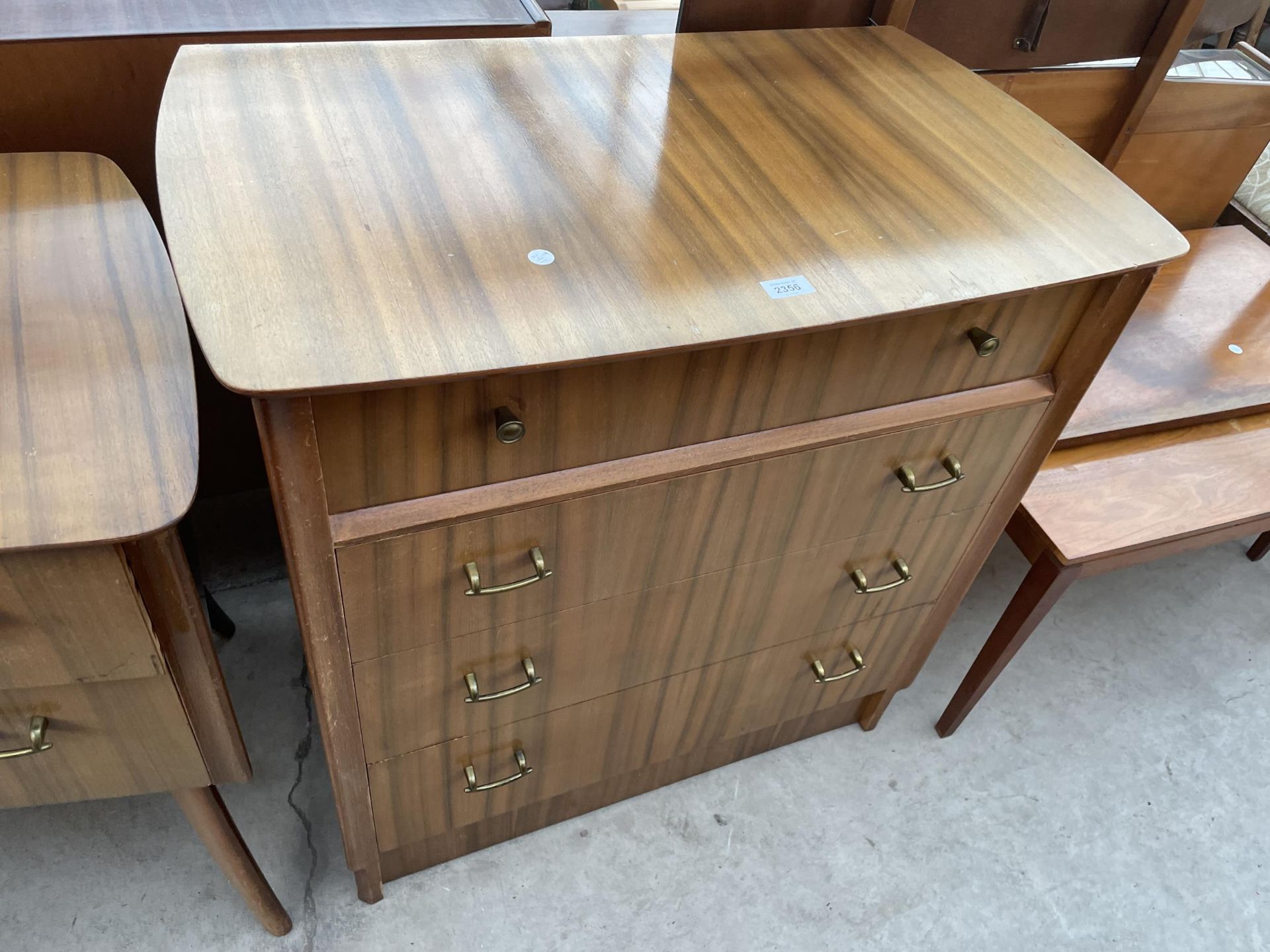 A MID 20TH CENTURY CHEST OF FOUR DRAWERS, 32.5" WIDE