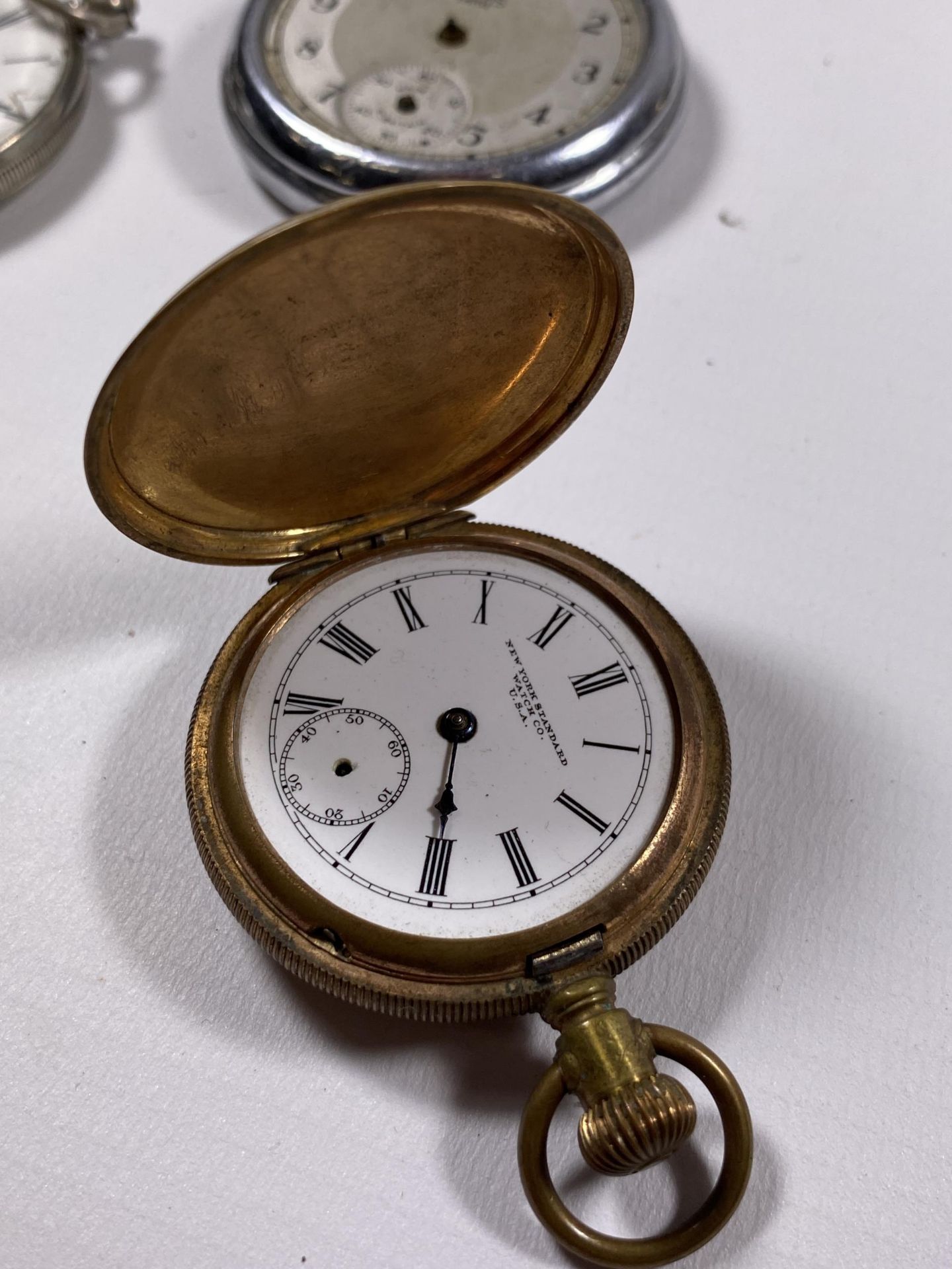 A GROUP OF FIVE POCKET WATCHES TO INCLUDE A TIGER 8 DAY EXAMPLE ETC - Bild 4 aus 4