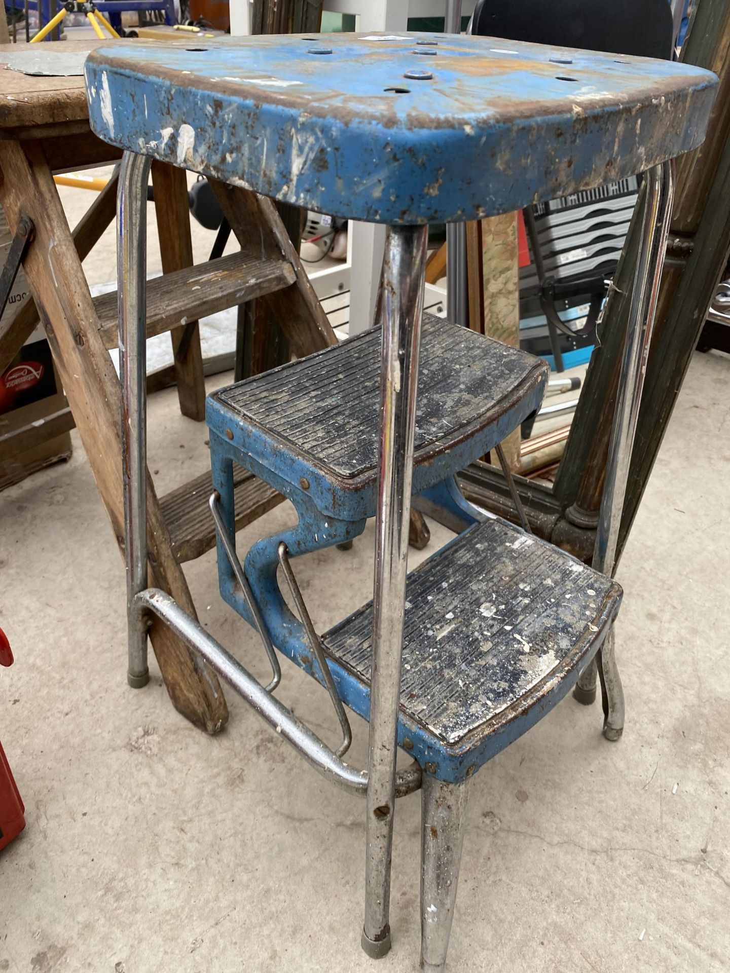 A VINTAGE WOODEN STEP STOOL AND A RETRO FOLDING STEP STOOL - Image 3 of 3