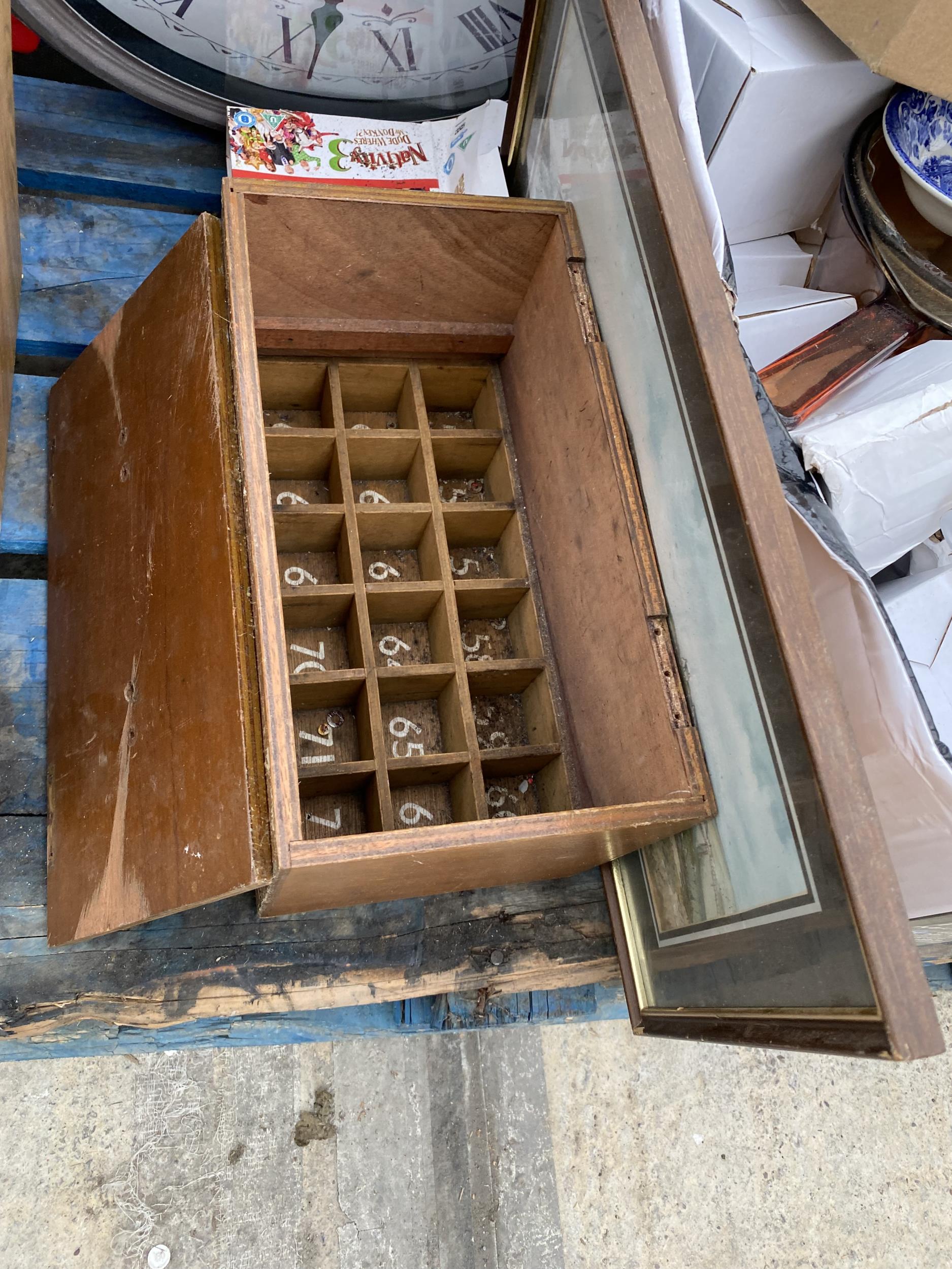 AN ASSORTMENT OF HOUSEHOLD CLEARANCE ITEMS TO INCLUDE BOOKS AND A CLOCK ETC - Image 6 of 8