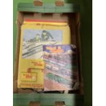 A VINTAGE BOXED TRIANG T.2 ELECTRIC MODEL RAILWAY AND FURTHER CARRIAGES ETC