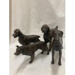 A COLLECTION OF FOUR ORIGINAL NORTH LIGHT DOGS TO INCLUDE A SETTER, SPANIEL, COLLIE, ETC