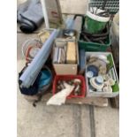 AN ASSORTMENT OF HOUSEHOLD CLEARANCE ITEMS TO INCLUDE CERAMICS AND KITCHEN ITEMS ETC