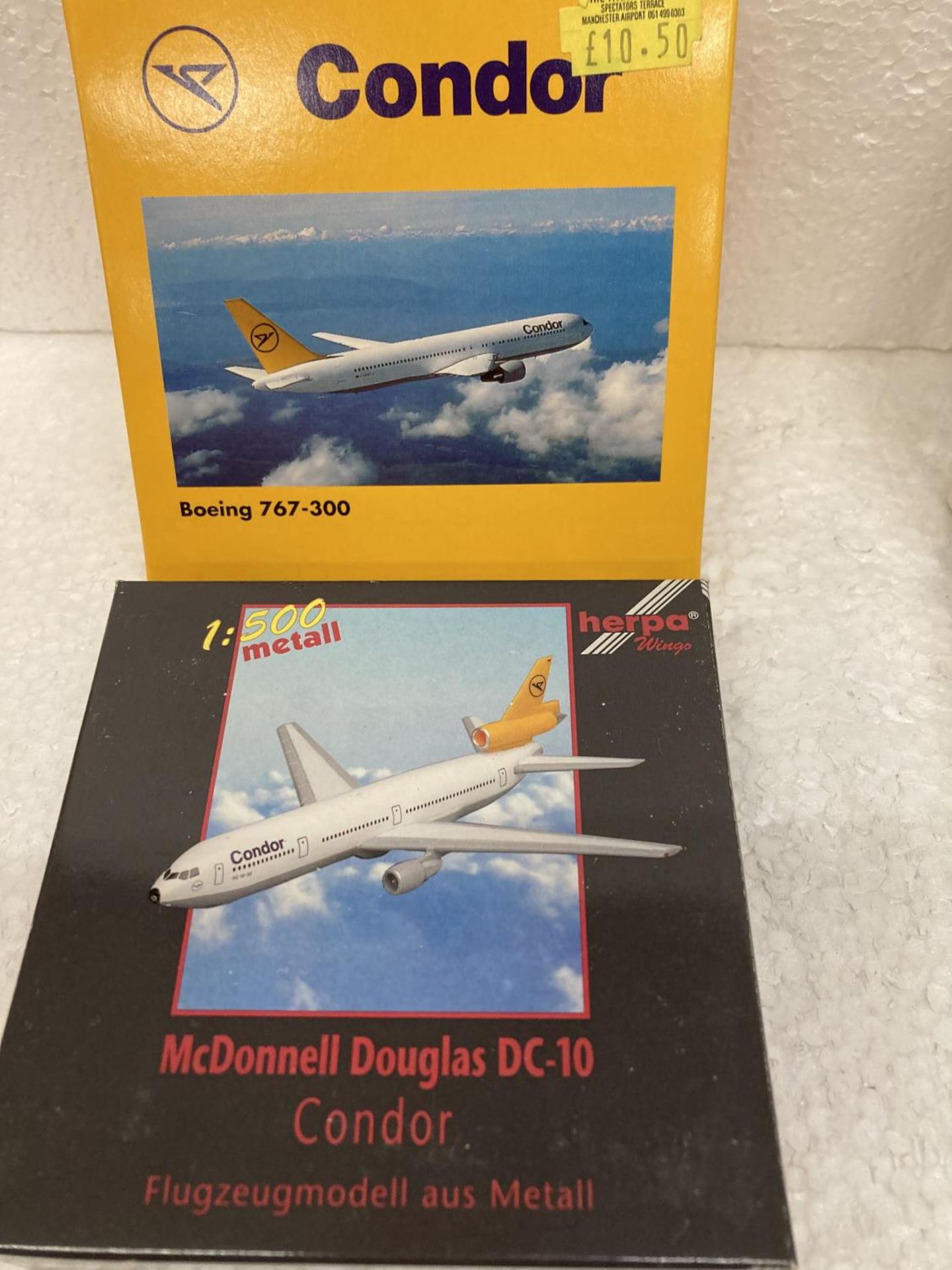 FOUR HERPA WINGS COLLECTION PLANES - SCALE 1:500 - Image 2 of 3