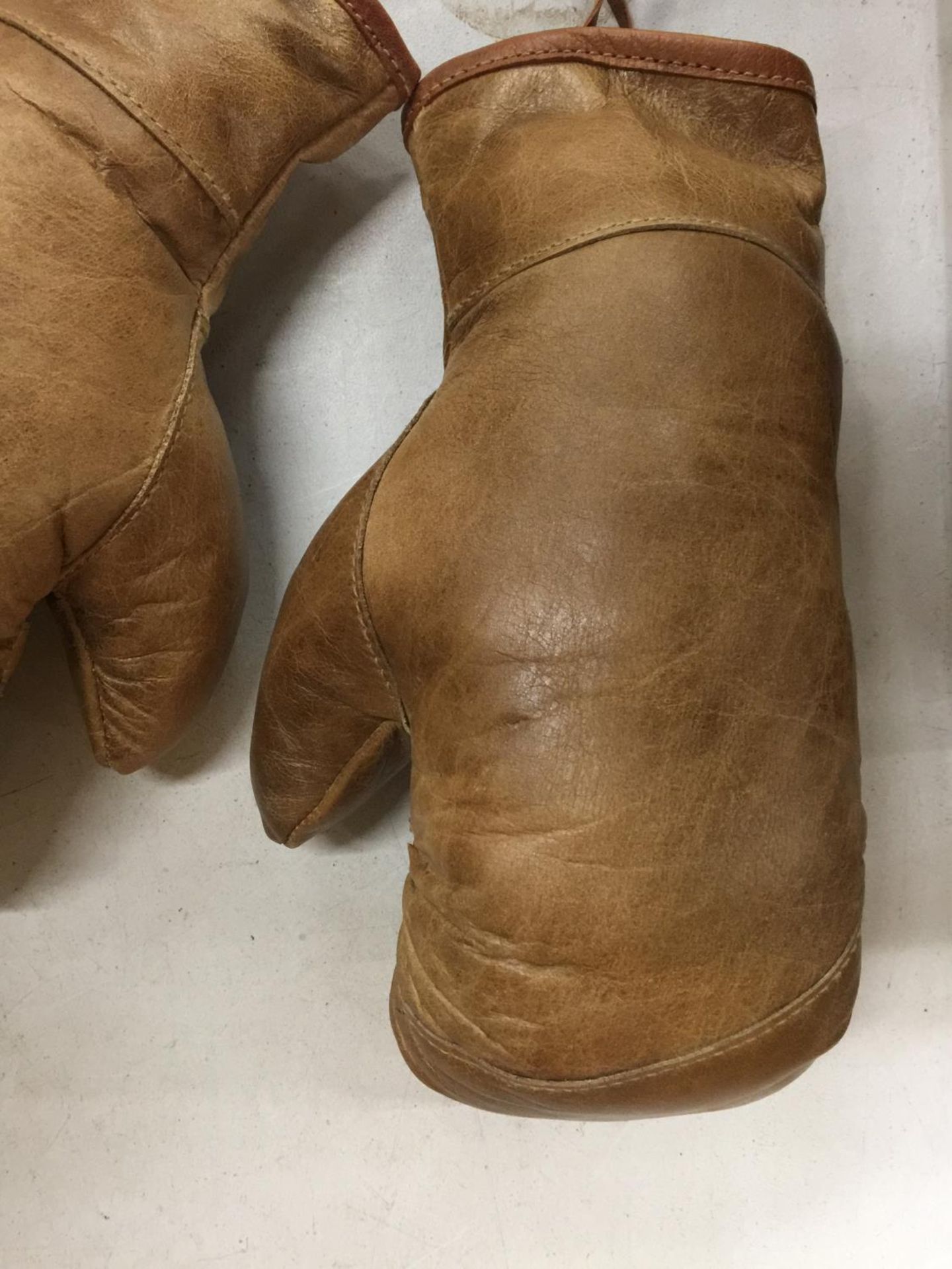 A PAIR OF VINTAGE BOXING GLOVES - Image 2 of 3