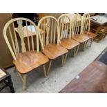 A SET OF FIVE PAITNED WINDSOR STYLE DINING CHAIR