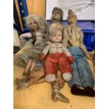 FOUR VINTAGE DOLLS TO INCLUDE A VICTORIAN DOLL, A DEANS RAG BOOK AND TWO SOFA DOLLS