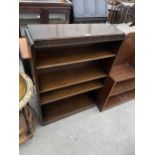 A MID 20TH CENTURY OAK OPEN FOUR TIER BOOKCASE, 30" WIDE