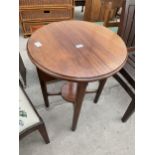 A MID 20TH CENTURY MAHOGANY TWO TIER OCCASIONAL TABLE, 23" DIAMETER