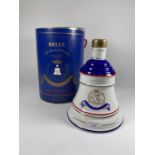 1 X BOXED BOTTLE - BELL'S OLD SCOTCH WHISKY 1988 PRINCESS BEATRICE ROYAL DECANTER WHISKY