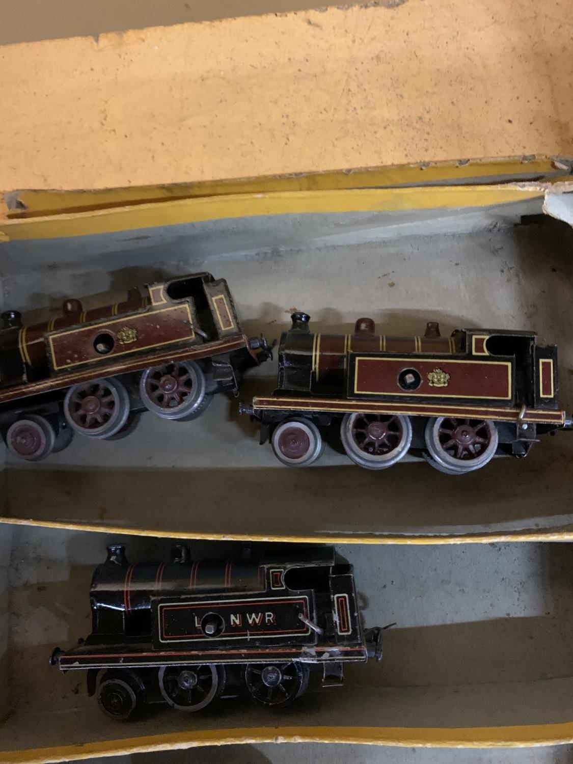 FOUR BING VINTAGE CLOCKWORK LOCOMOTIVE TRAINS - Image 2 of 3