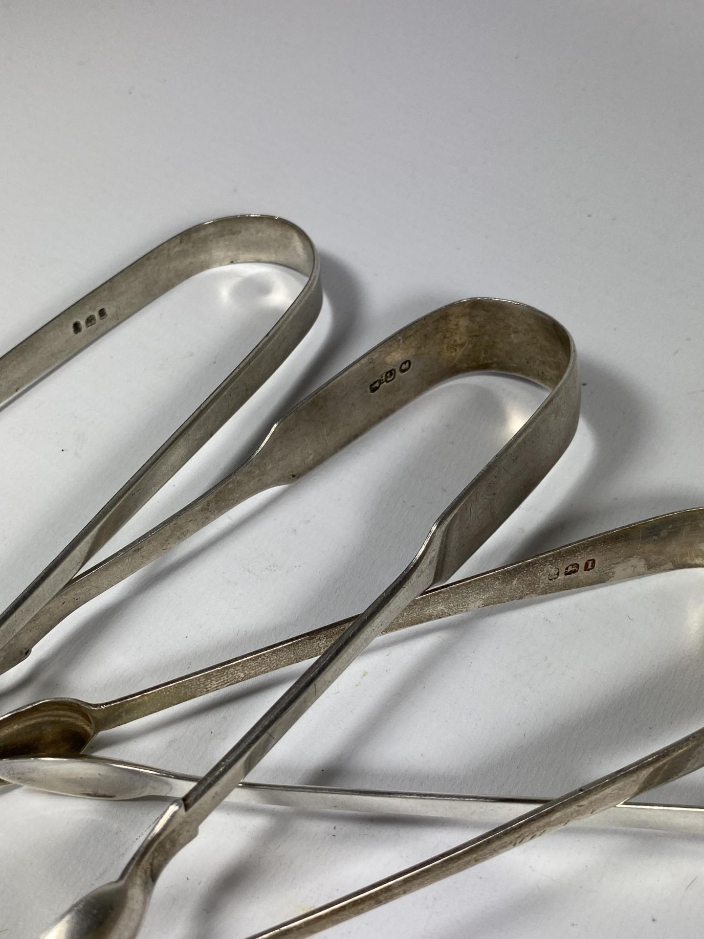 FIVE ASSORTED HALLMARKED SILVER SUGAR TONGS - Image 3 of 3