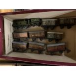 A BING LNER 504 TRAIN LOCOMTOIVE AND TENDER AND BING ASSORTED CARRIAGES