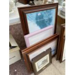 AN ASSORTMENT OF FRAMED PRINTS AND PICTURES