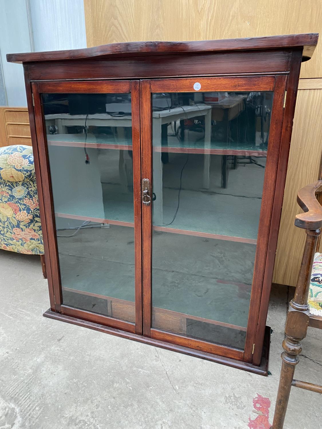 AN EDWARDIAN BOWFRONTED TWO DOOR GLAZED BOOKCASE, 34" WIDE - Image 2 of 4