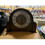 AN ANTIQUE WESTMINSTER CHIME MANTLE CLOCK WITH KEY AND PENDULUM