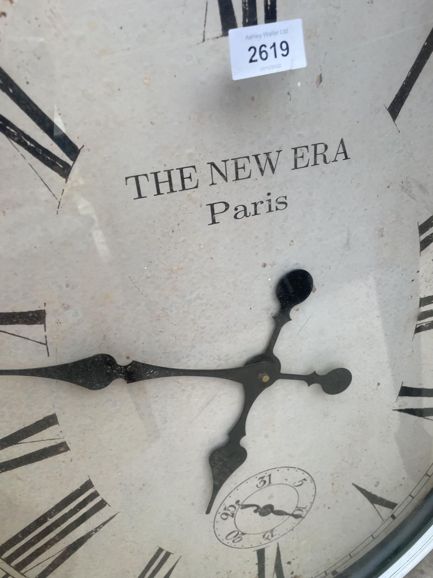 A WALL CLOCK IN THE FORM OF A POCKET WATCH - Image 2 of 2