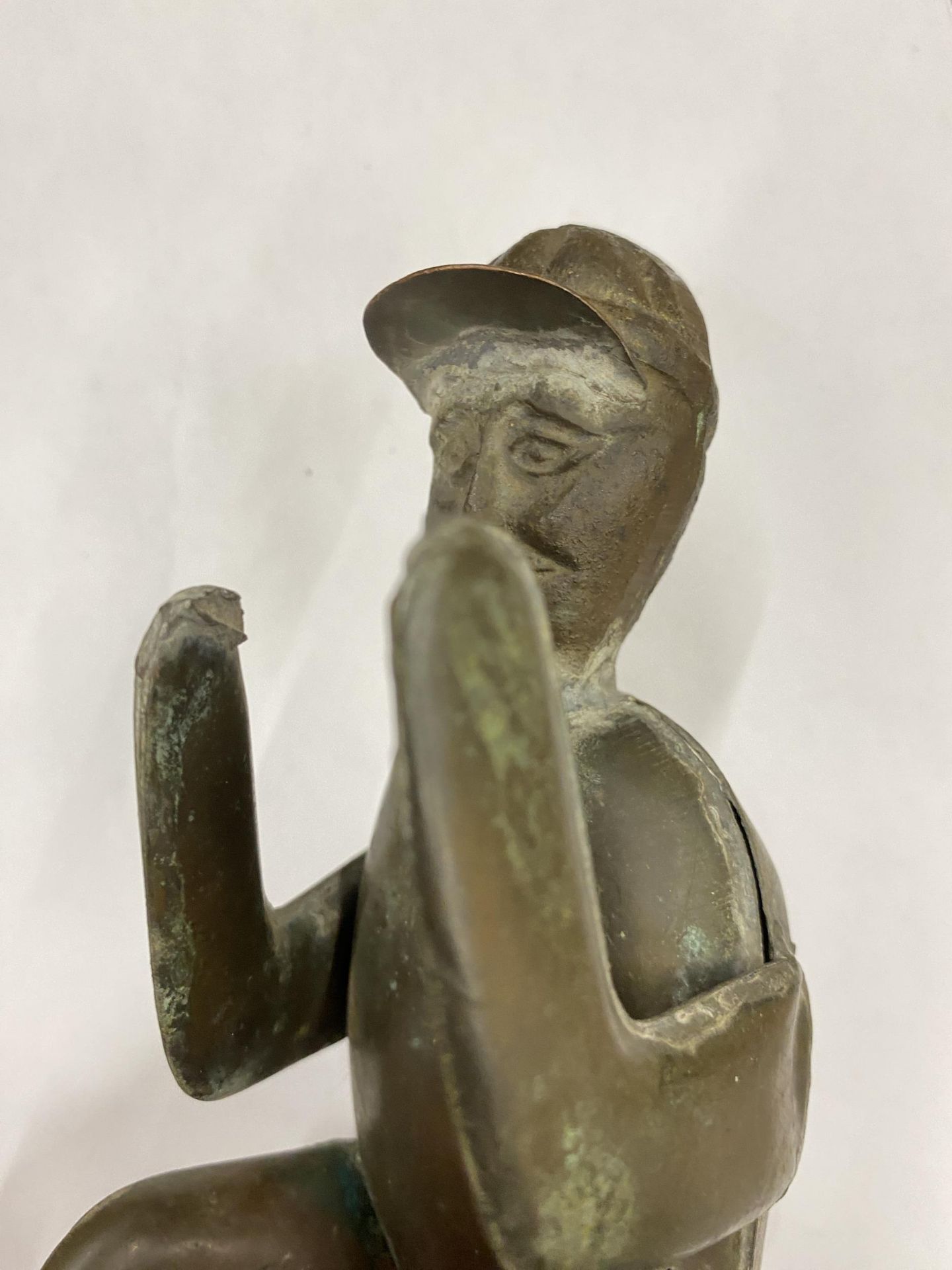 A VINTAGE COPPER MODEL OF A JOCKEY FROM A WEATHER VANE - Image 2 of 3