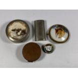 A MIXED LOT OF VINTAGE PILL BOXES AND ENAMEL PIN BROOCH