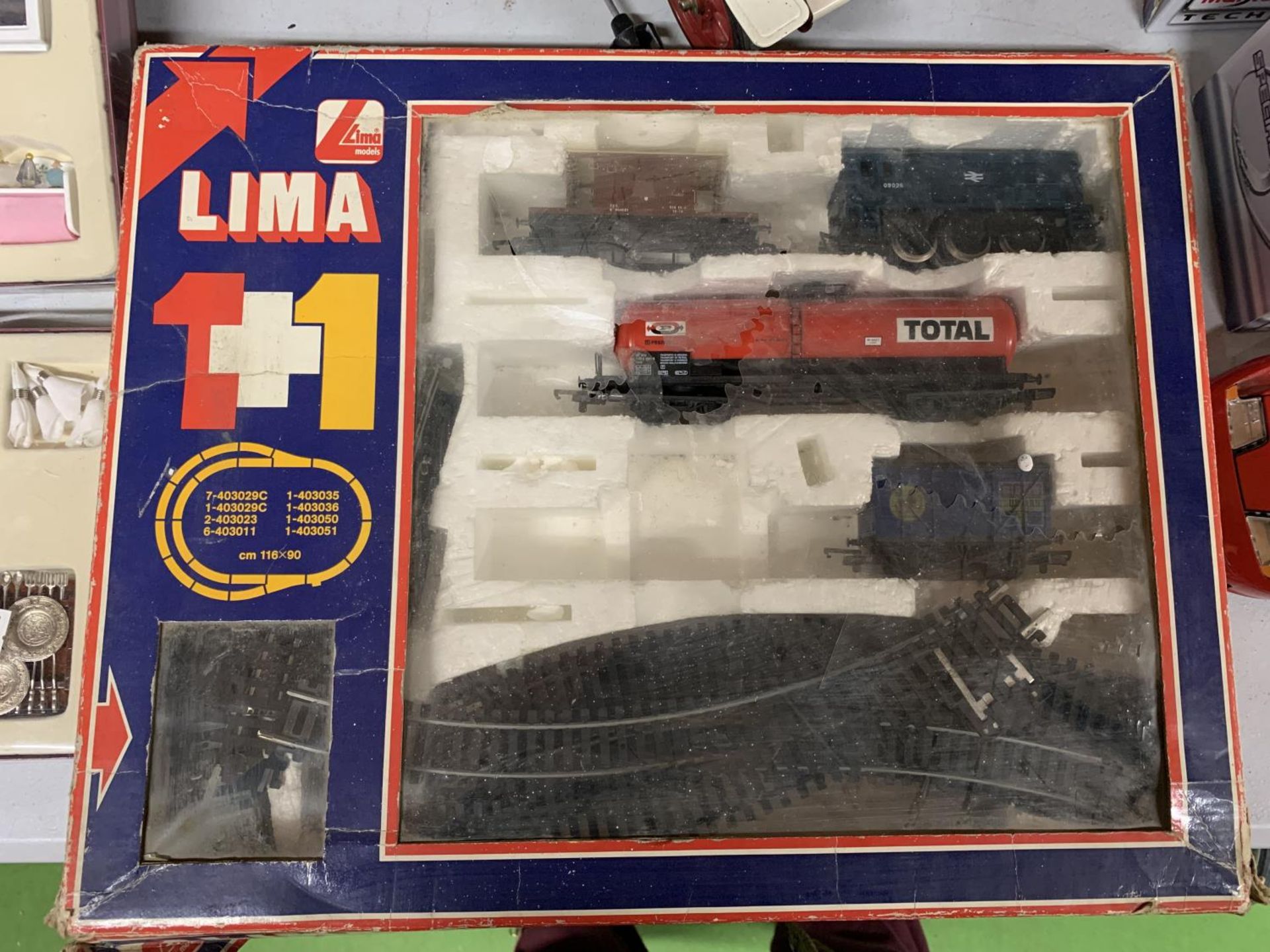 A BOXED LIMA MODEL TRAIN SET