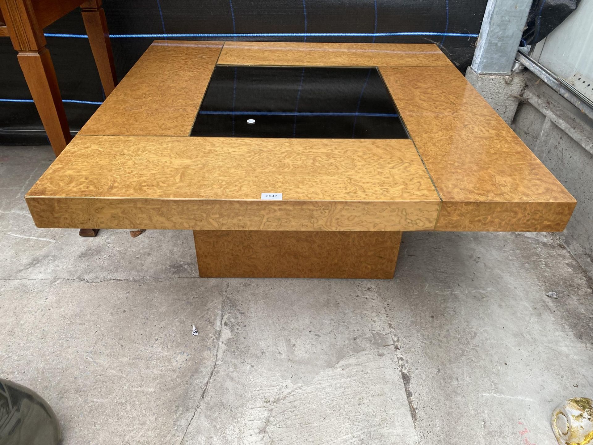 A BIRDSEYE MAPLE COFFEE TABLE WITH INSET GLASS TOP, 39" SQUARE