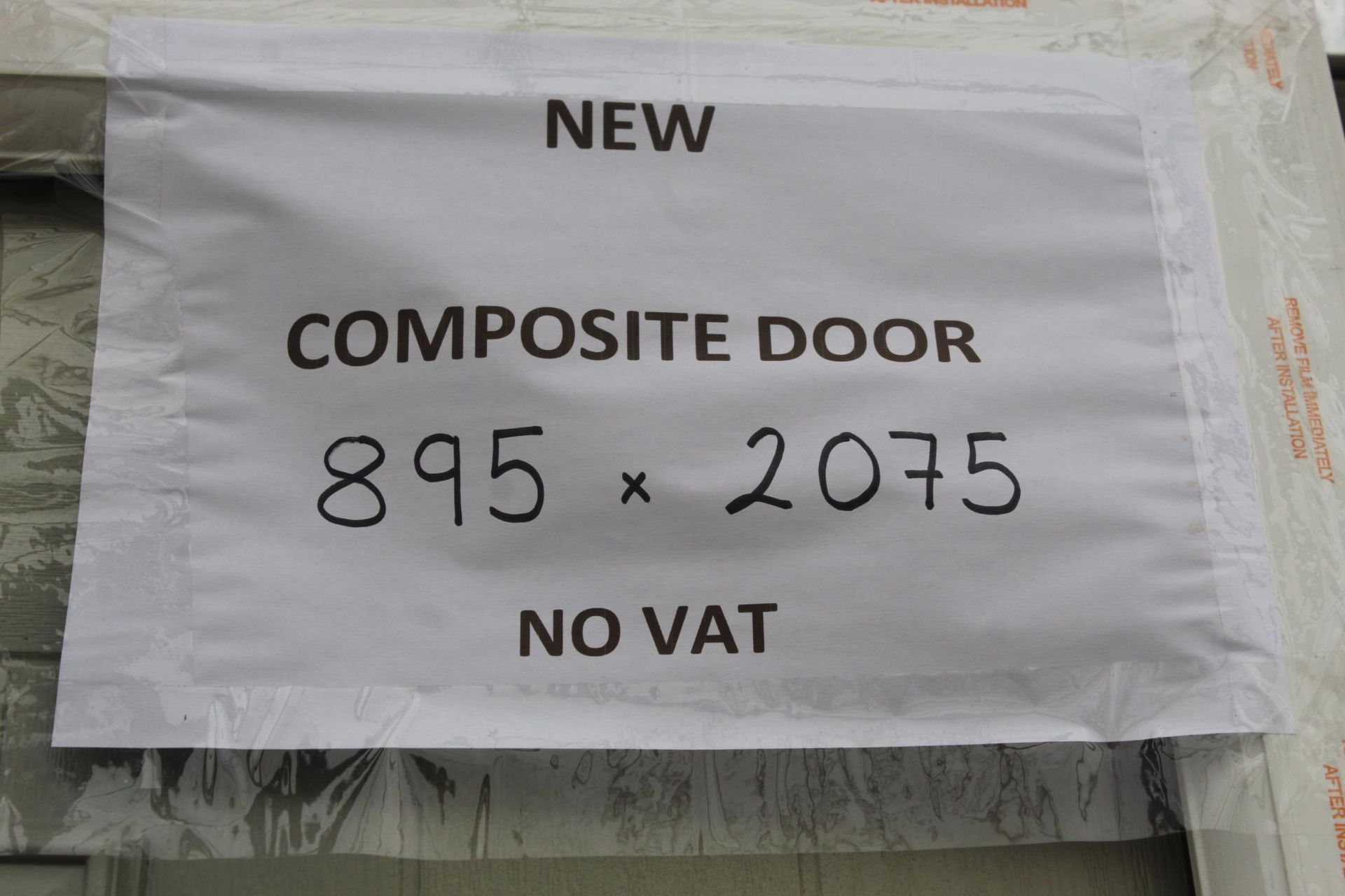 A NEW GREY COMPOSITE DOOR AND FRAME 895MM X 2075MM WITH 3 KEYS NO VAT - Image 2 of 3