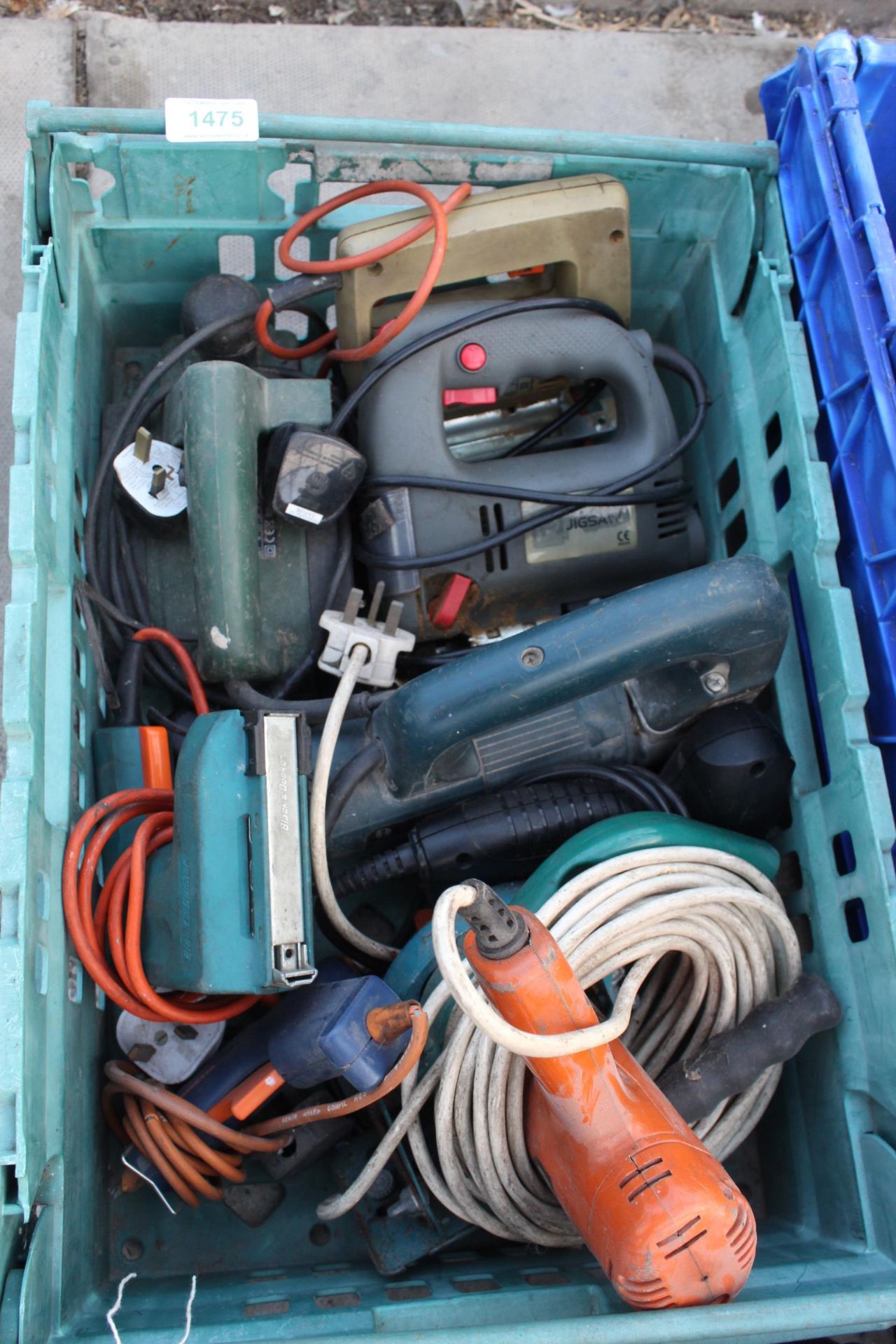 BOX OF POWER TOOLS NO VAT