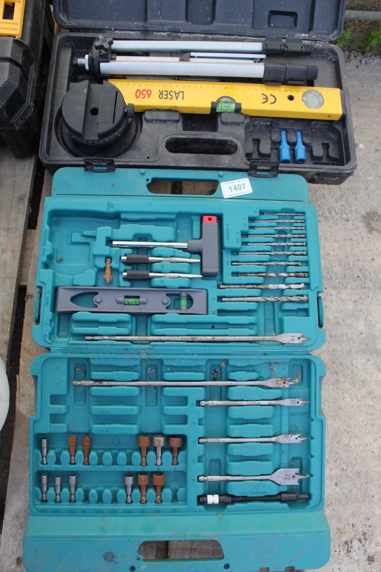 PALLET OF TOOLS NO VAT