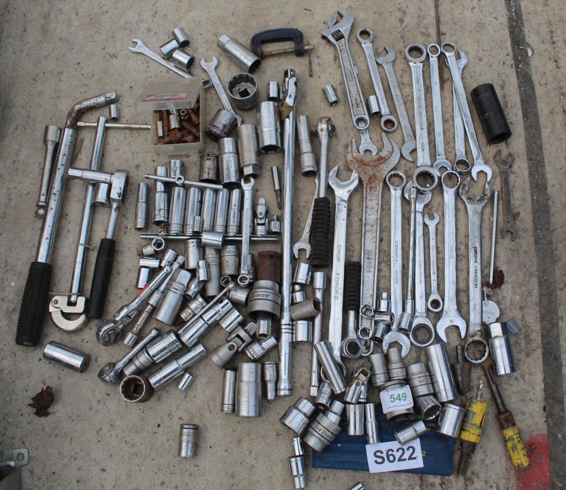 QUANTITY OF SOCKETS AND SPANNERS NO VAT