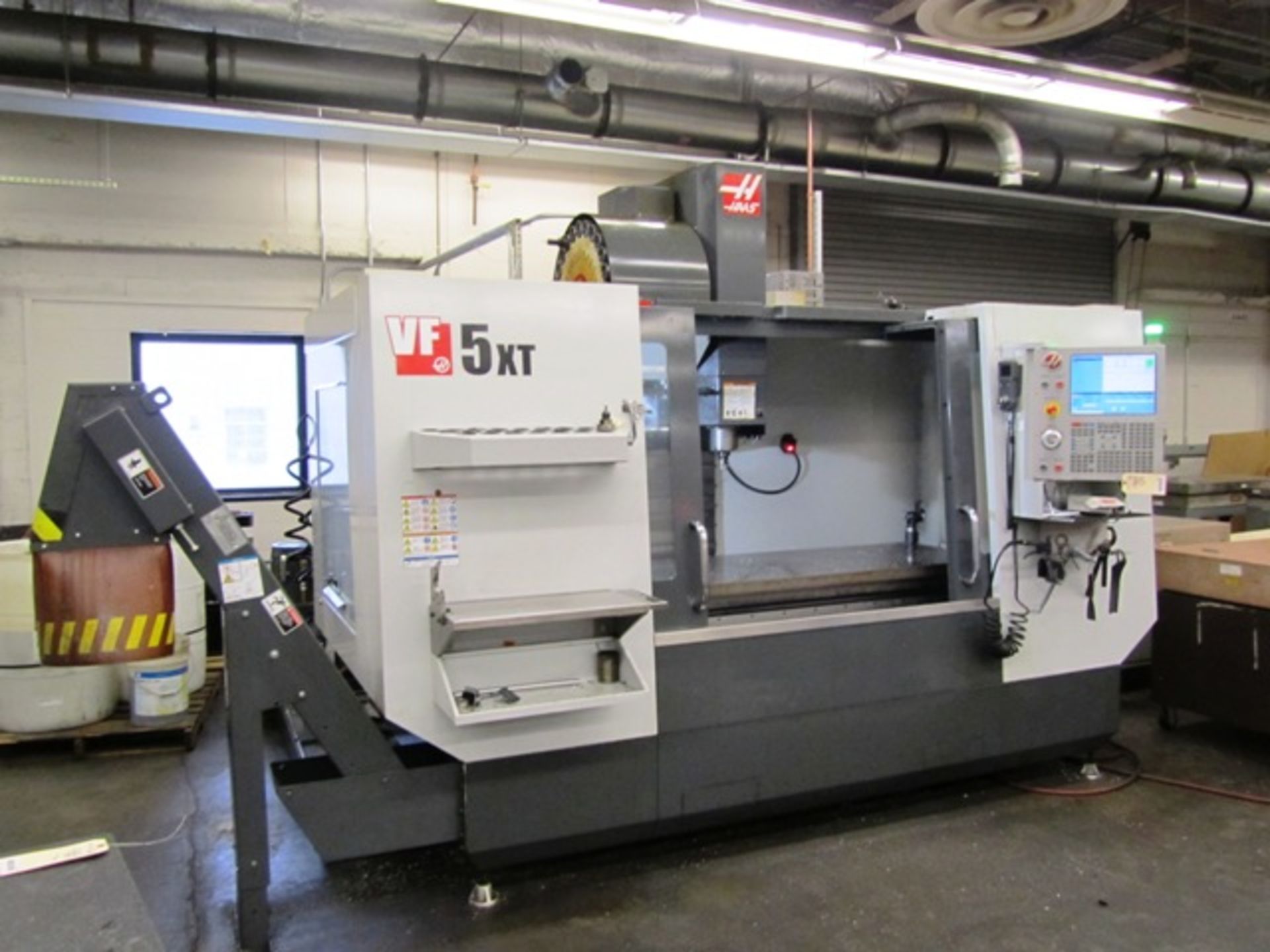 Haas VF5 XT 5-Axis CNC Vertical Machining Center - Image 5 of 6