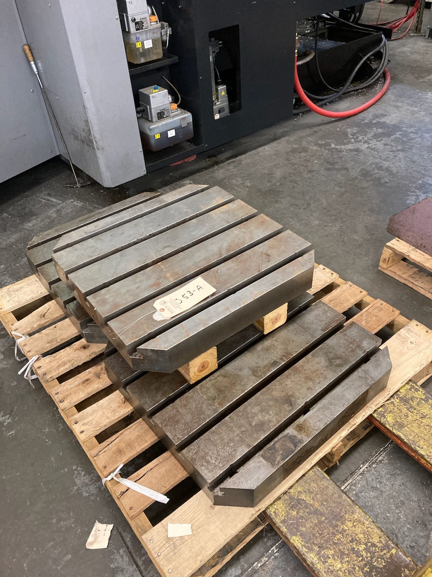 (3) 24-3/4" x 24-3/4" Pallets