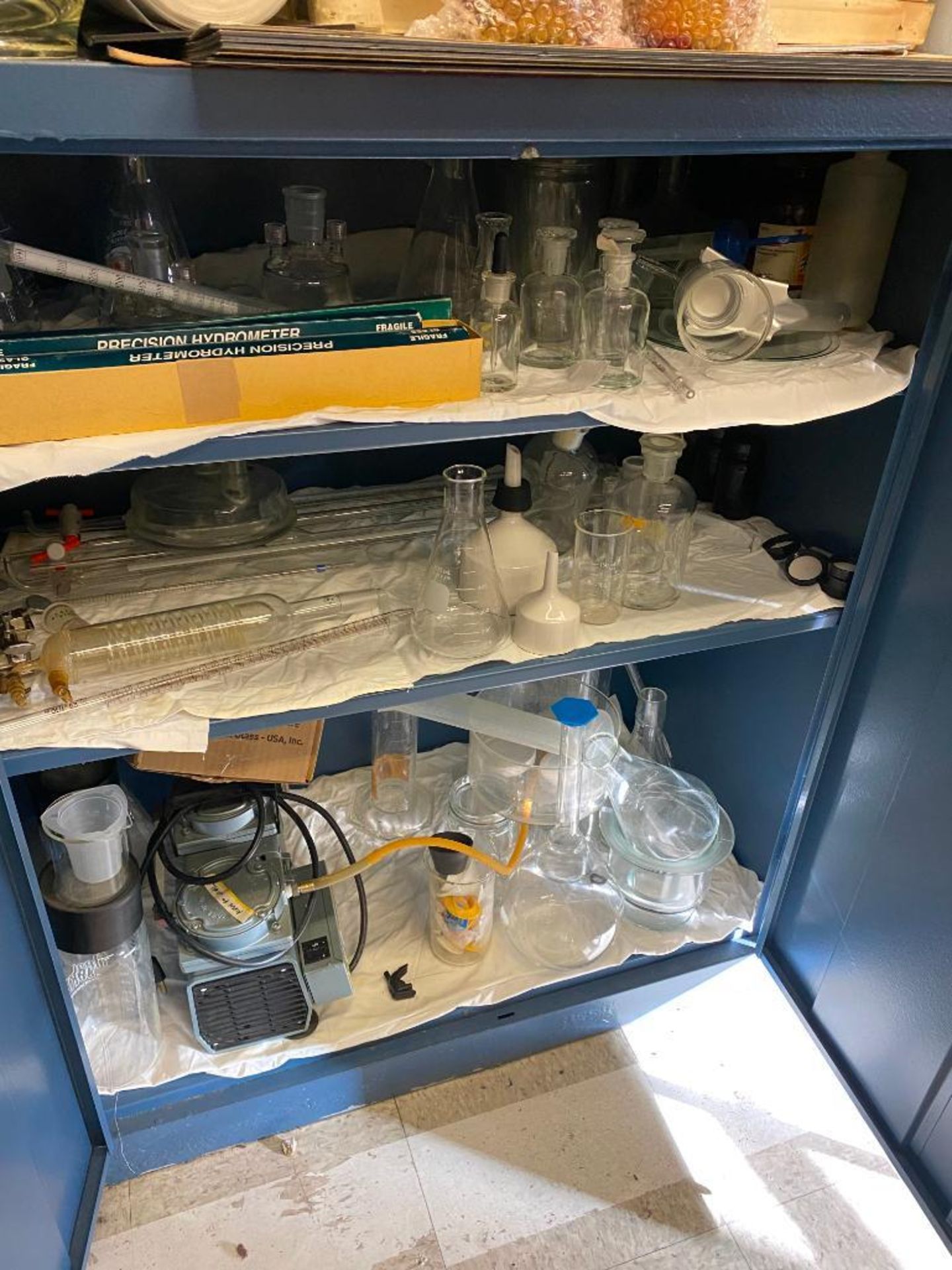 (2) Cabinets with Beakers - Image 3 of 3