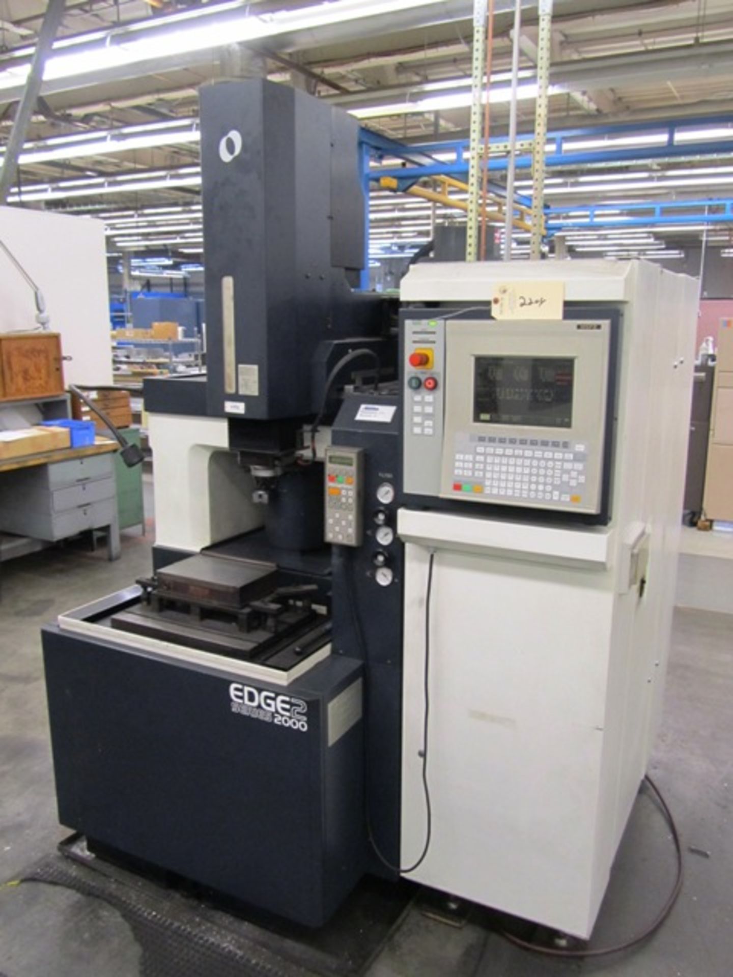 Makino EDGE2 - 2000 Series CNC EDM Machine - Image 4 of 4