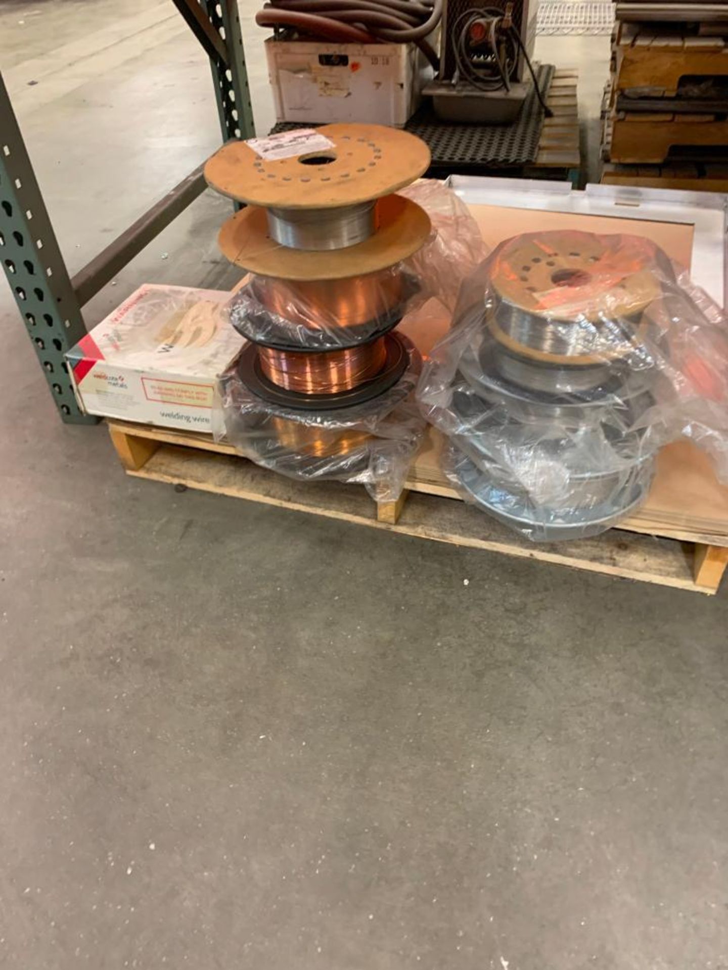 Contents of Pallet Racking consisting of Welding Rod / Wire & Cabinet - Bild 7 aus 9