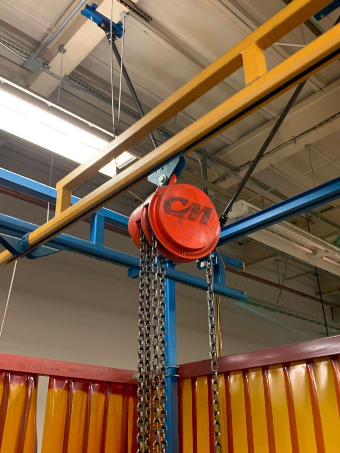 Gorbel 1/4 Ton Capacity 4-Post Free Standing Crane with CM Manual 1/4 Ton Chain Hoist - Image 3 of 7