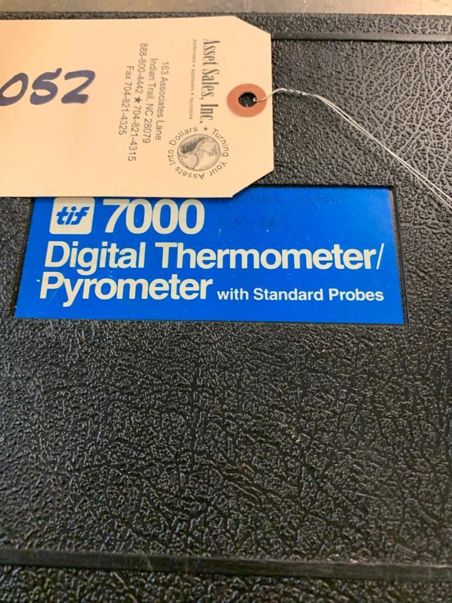 Heidenhain Encoder Diagnostic Kit & TIF 7000 Digital Thermometer / Pyrometer - Image 4 of 4