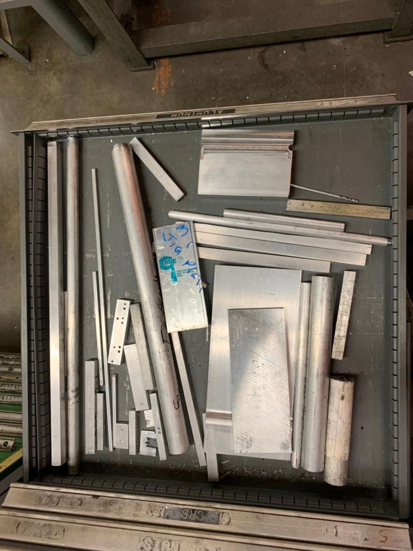 Vidmar 15 Drawer Cabinet with Assorted Steel, Fixtures, Round Emboss, Etc. - Bild 7 aus 16