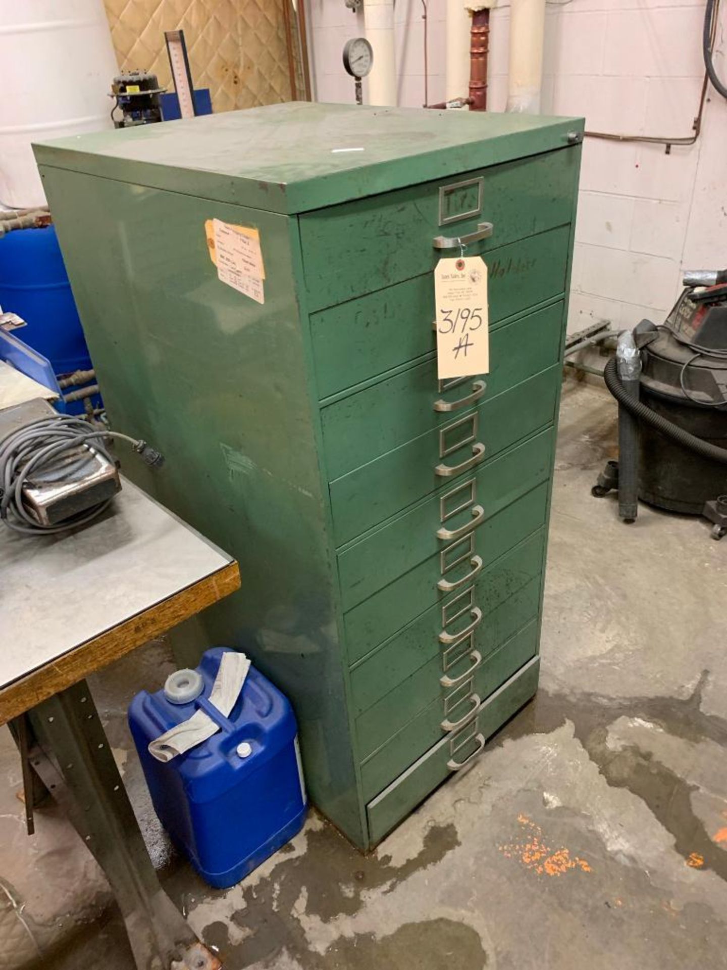 10 Drawer Cabinet with Spot Welder Accessories