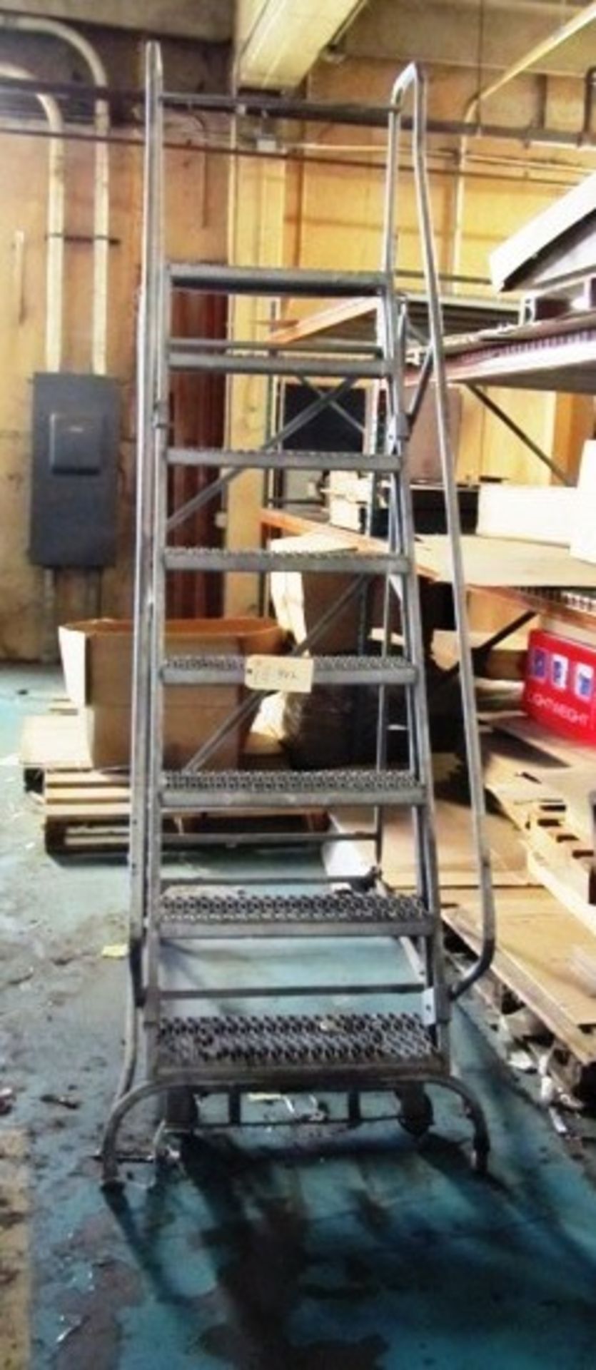 6-Step Portable Stock Ladder