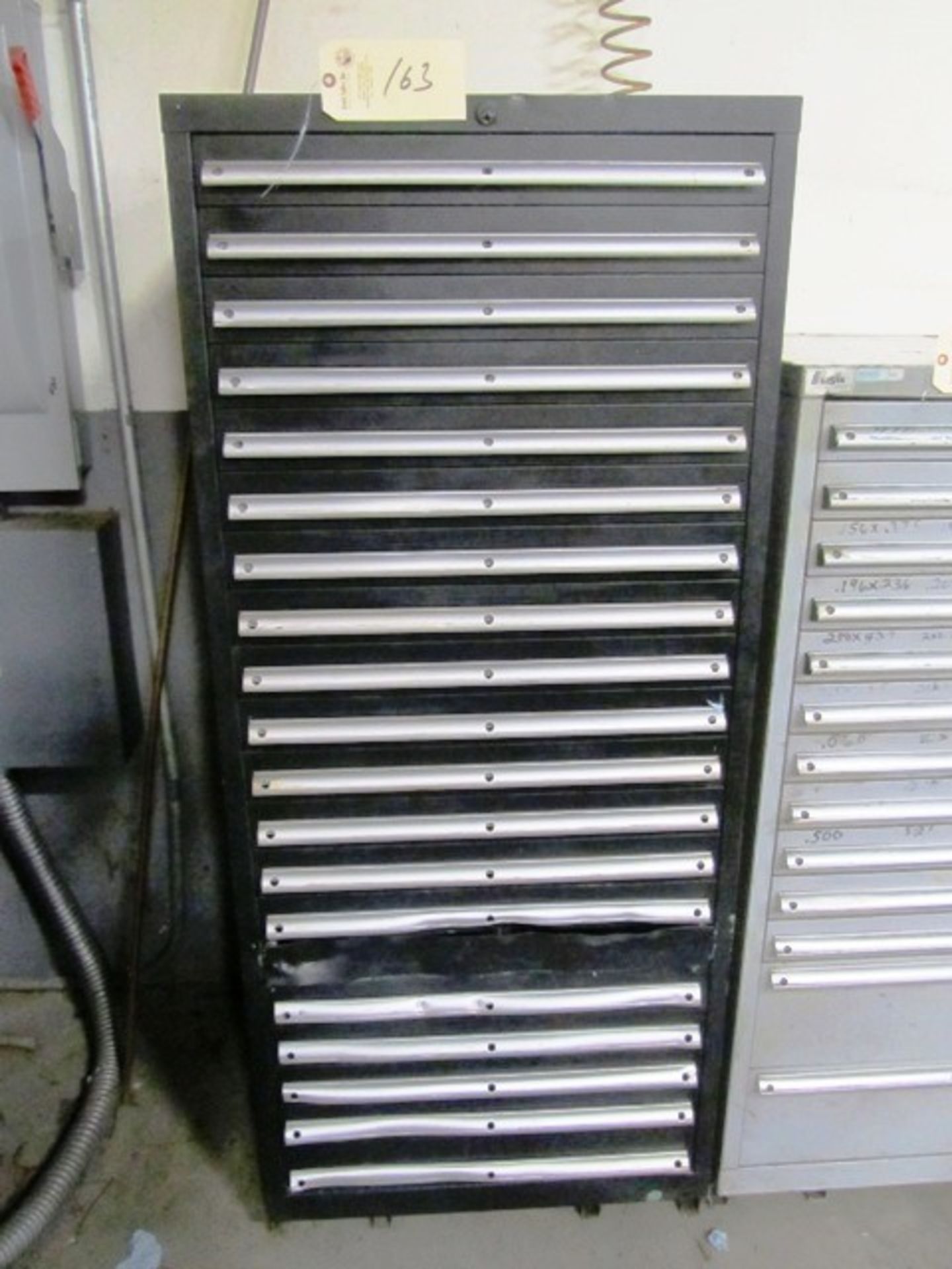 Lista 17 Drawer Tool Cabinet