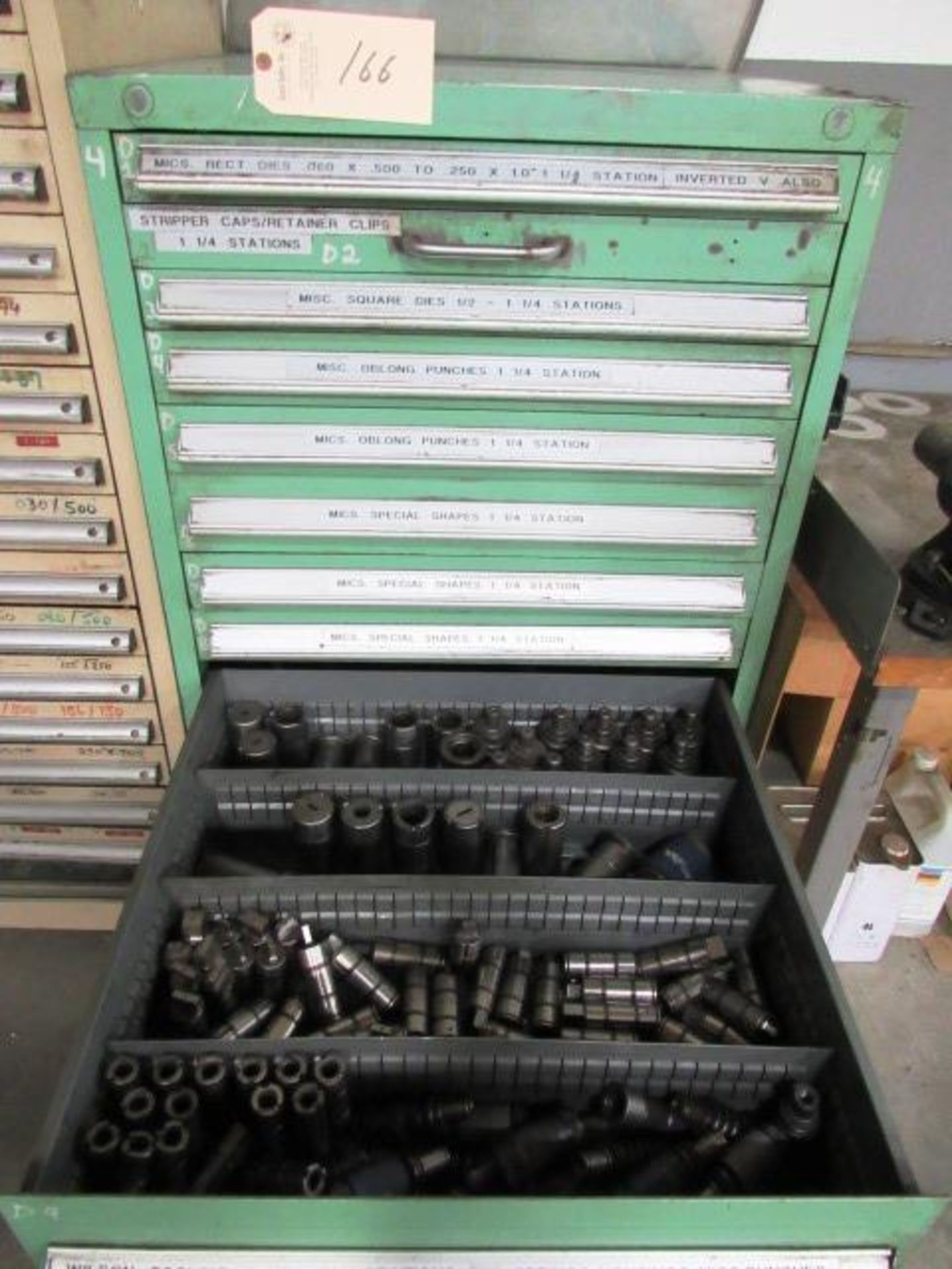 Lista 10 Drawer Tool Cabinet with Punch Tooling - Image 4 of 12