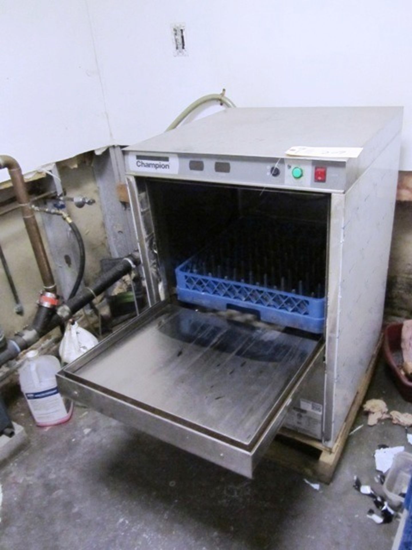 Champion Model UH130B M4 Industrial Dishwasher