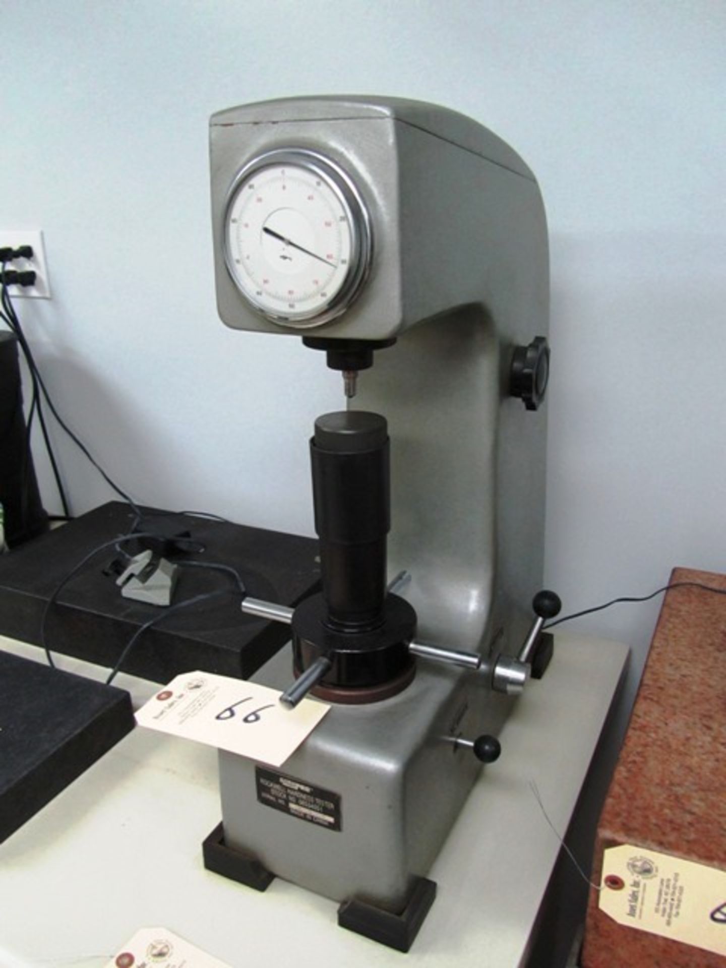 Accupro Rockwell Bench Type Hardness Tester