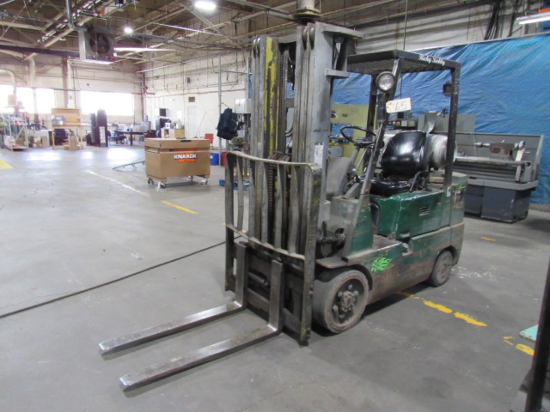 Mitsubishi FGC25 5,000lb Capacity Propane Forklift - Image 2 of 7