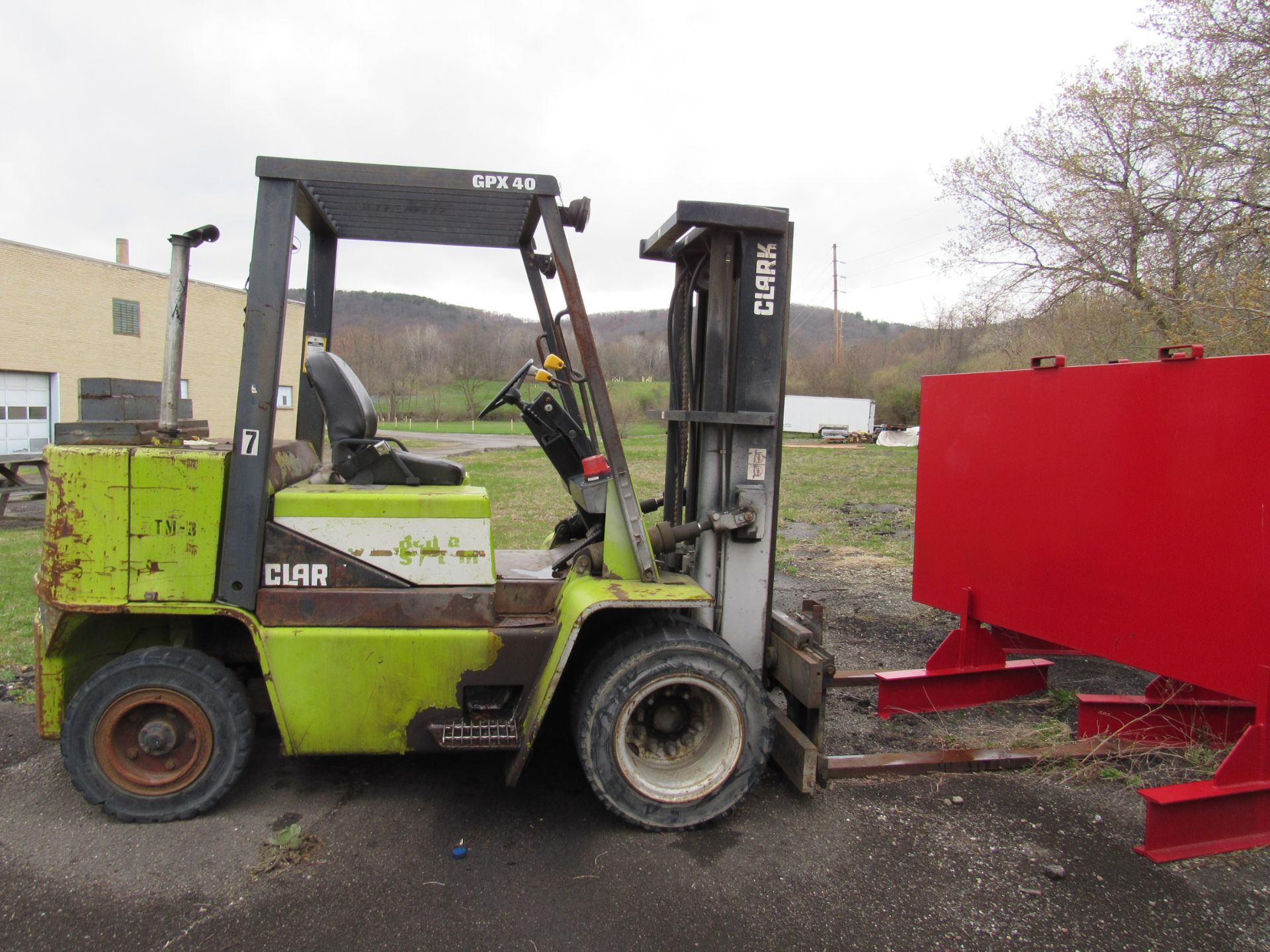 Clark GPX40 7,000lb Capacity Diesel Forklift - Bild 2 aus 4