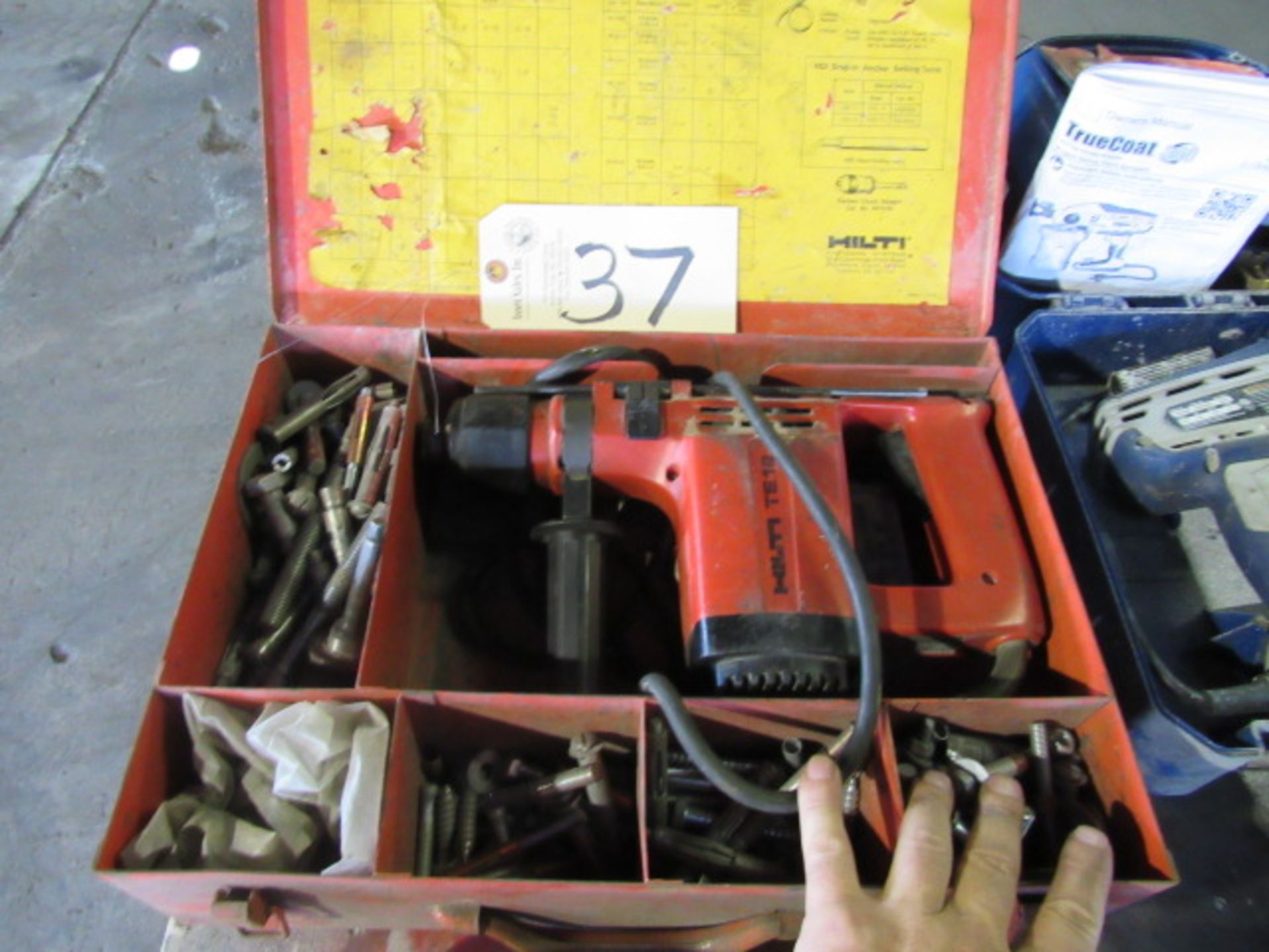 Hilti TE12 Hammer Drill with Case - Image 2 of 2