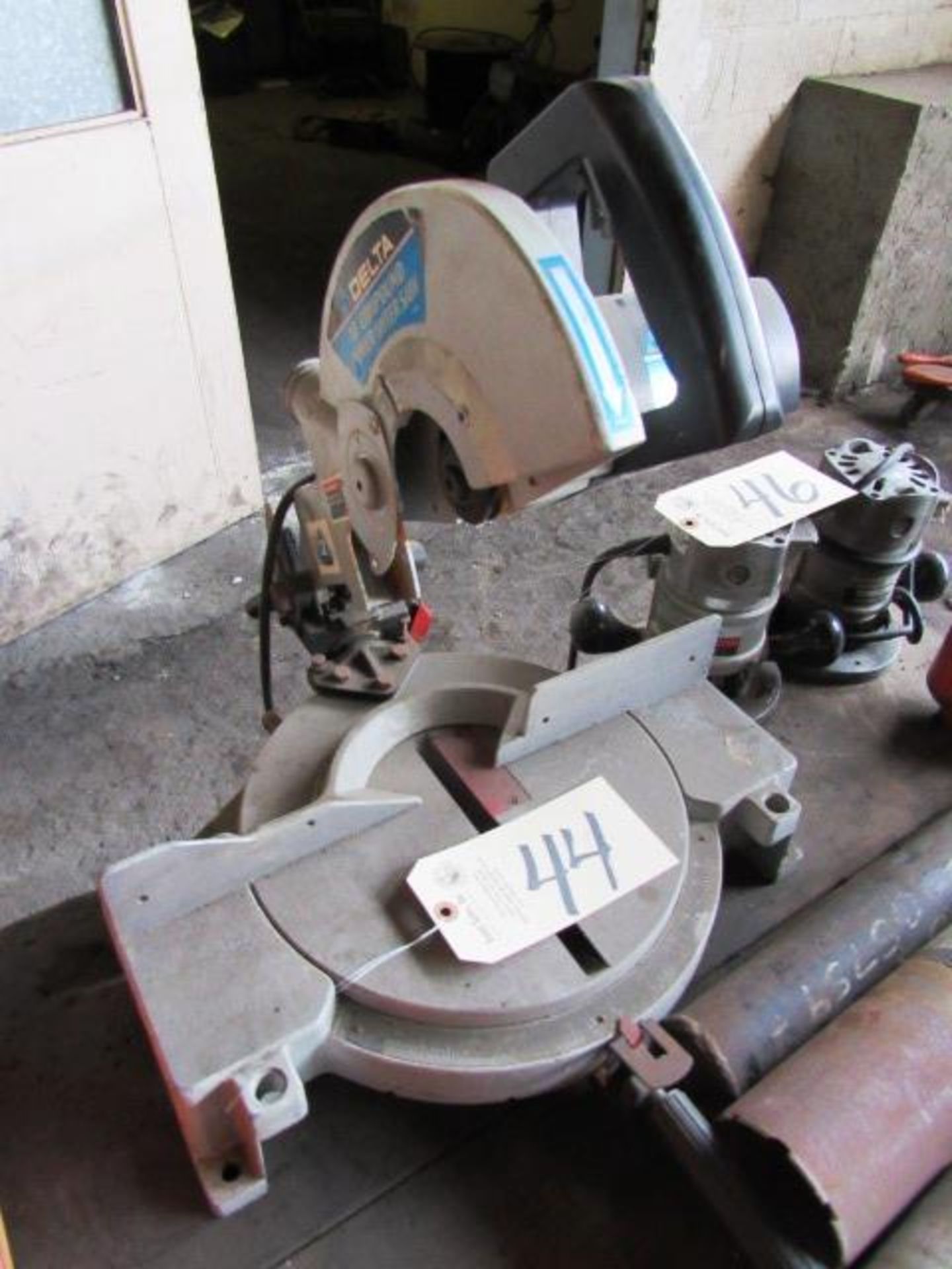 Delta 10'' Compound Mitre Saw