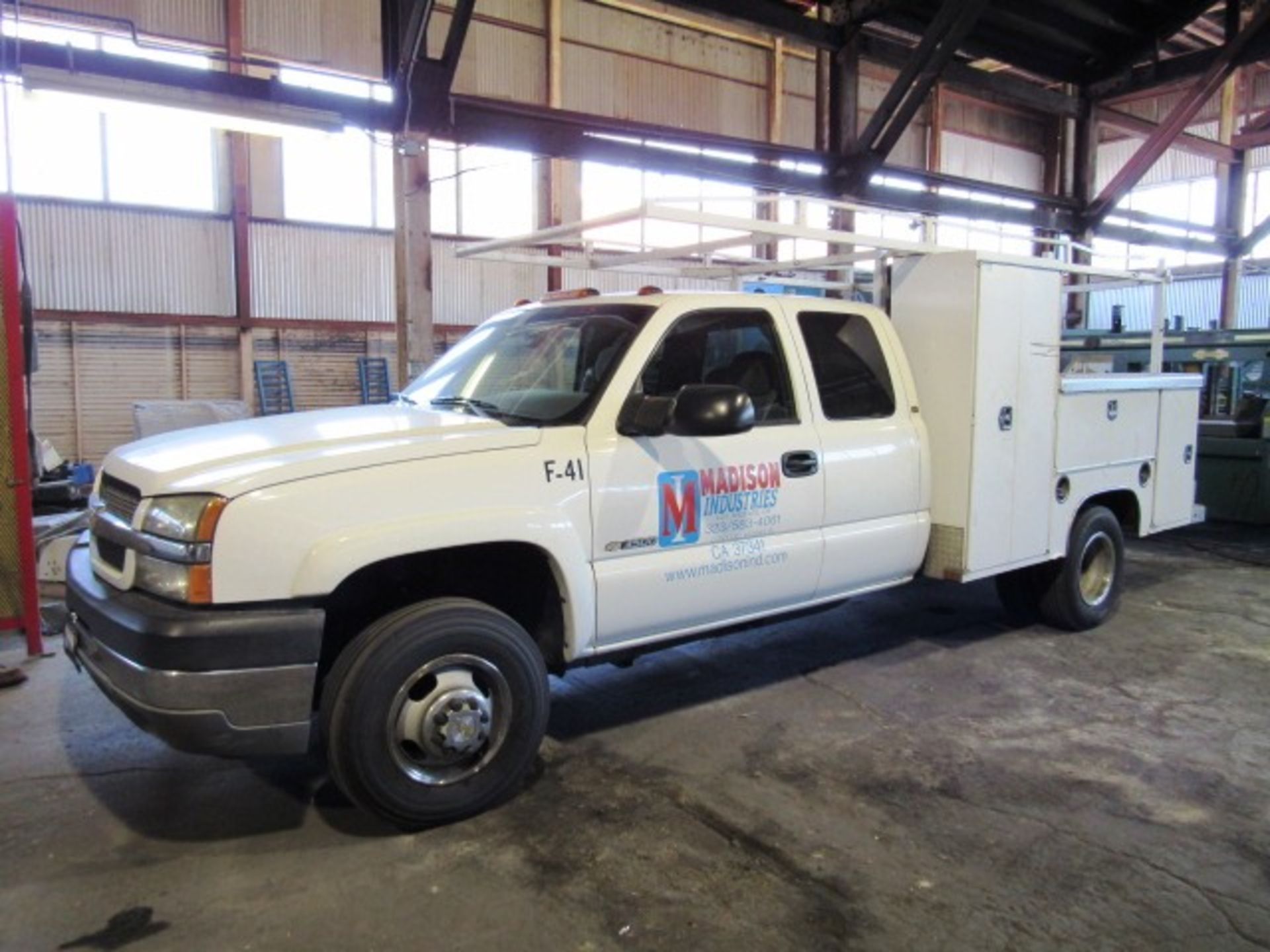 Chevrolet 3500 Dual Axel Work Truck